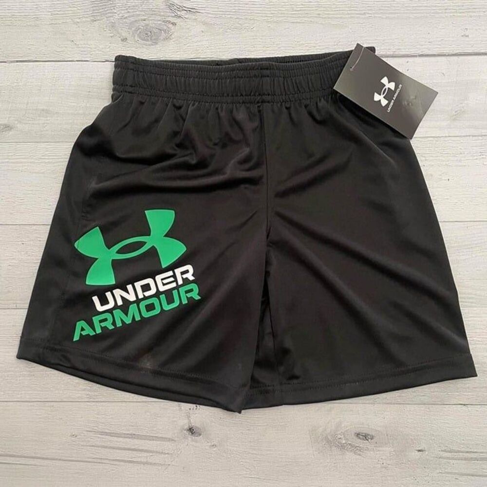 Boys under armour shorts size‎ 5